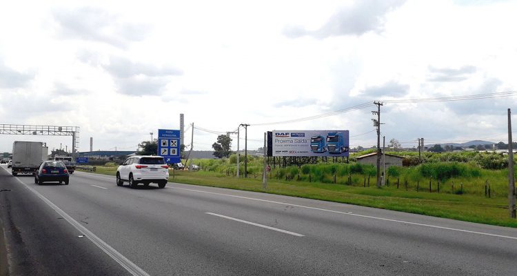 MEX381 - Dutra, Km 207,100 - Sentido Capital